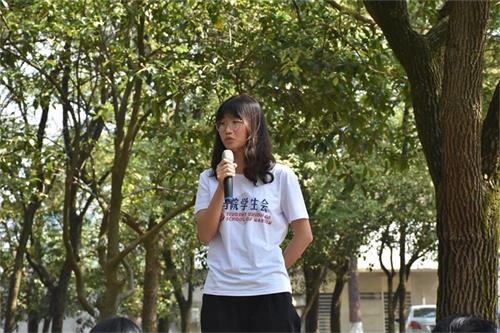 图为部长代表发言.jpg