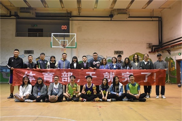 图为合影留念.JPG