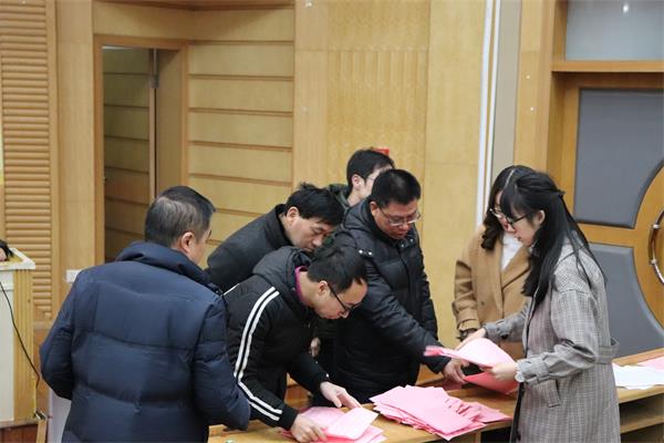 图为选票现场.JPG