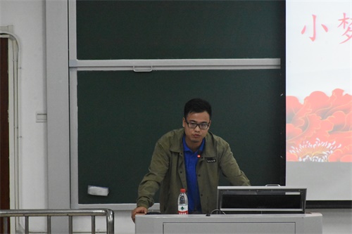 图为史崧正老师.JPG