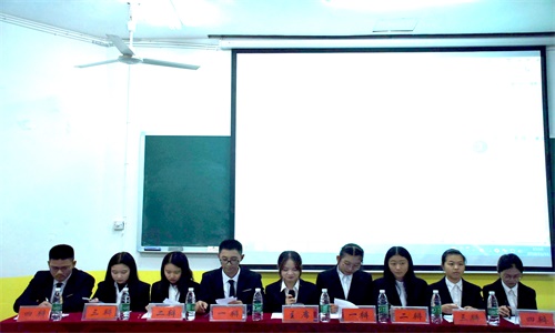 图为比赛现场.jpg
