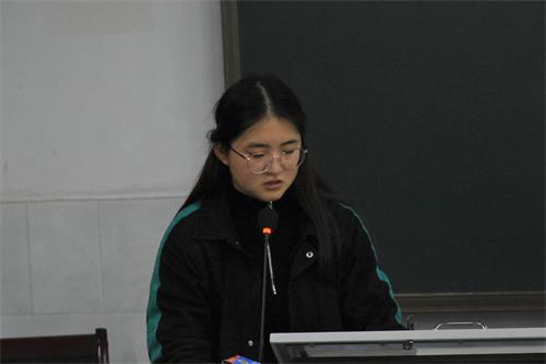 图为组织部副部长王珑姿发言.JPG